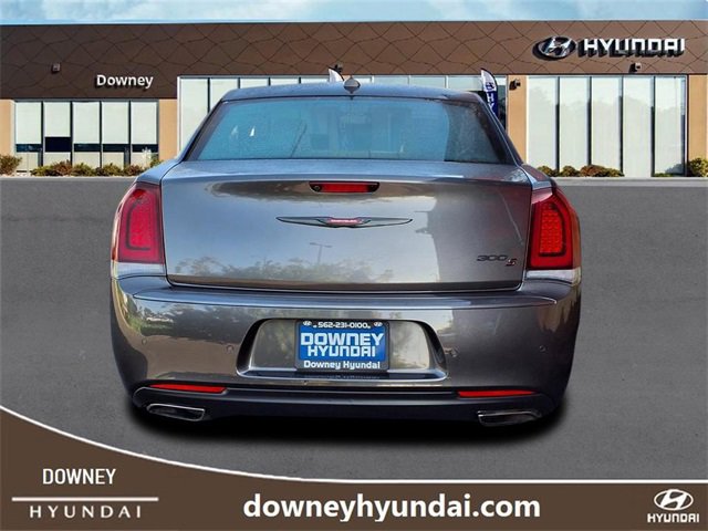 Used 2023 Chrysler 300 S image 5