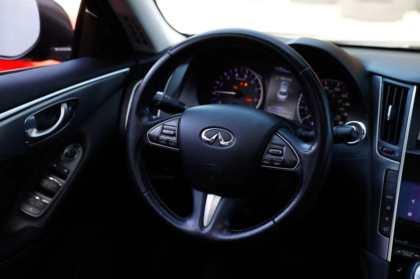 Used 2014 INFINITI Q50 Premium w/ Navigation Package image 30