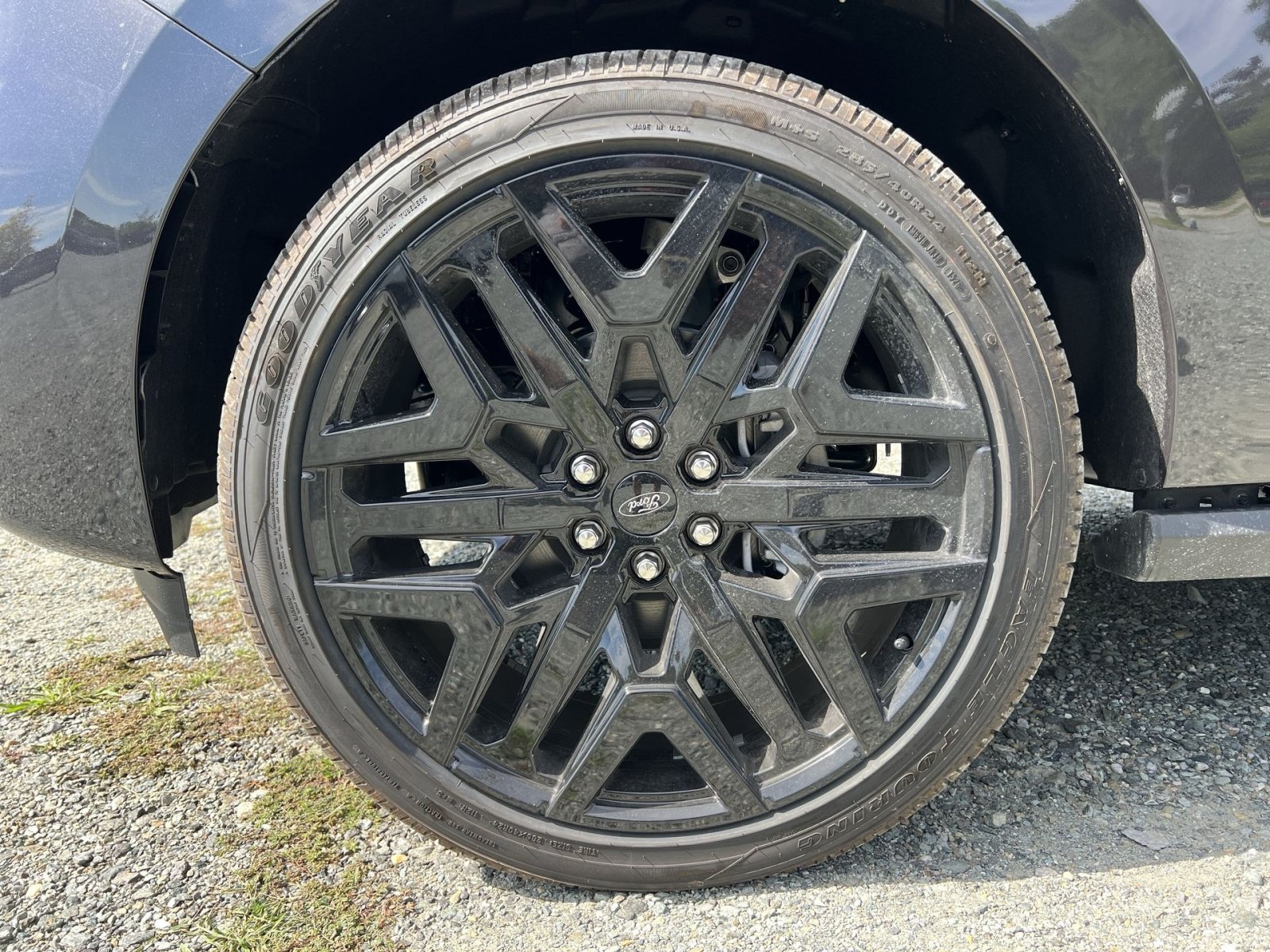 New 2027 Ford Expedition Max Platinum w/ Stealth Performance Package AWD/4WD image 12