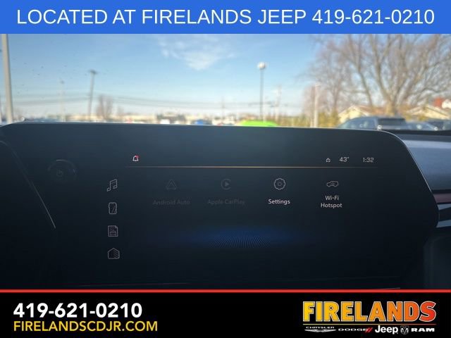 Used 2024 Chevrolet TrailBlazer RS w/ Driver Confidence Package image 25