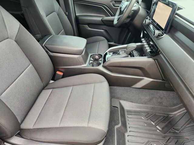 Used 2025 Chevrolet Colorado W/T w/ WT Custom Package image 19