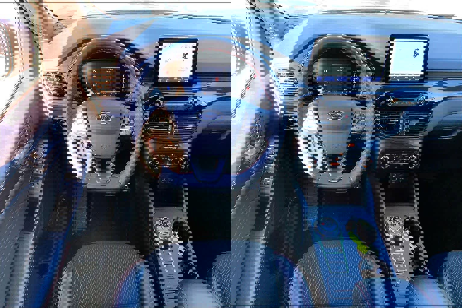 Used 2024 Ford Escape ST-Line image 6