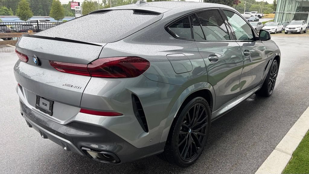 Certified 2024 BMW X6 xDrive40i w/ Premium Package AWD/4WD image 3