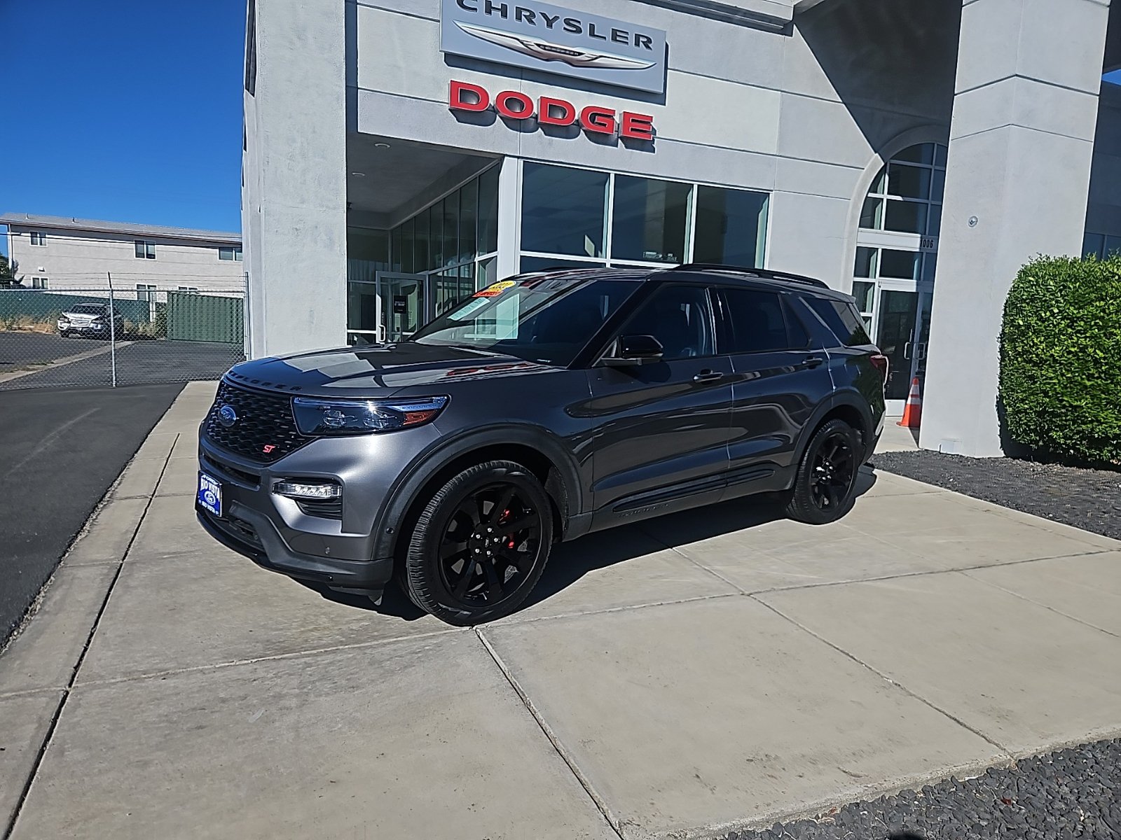 Used 2021 Ford Explorer ST w/ Equipment Group 401A AWD/4WD image 2
