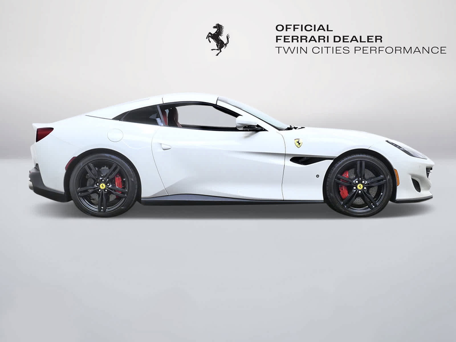 Certified 2019 Ferrari Portofino RWD image 7