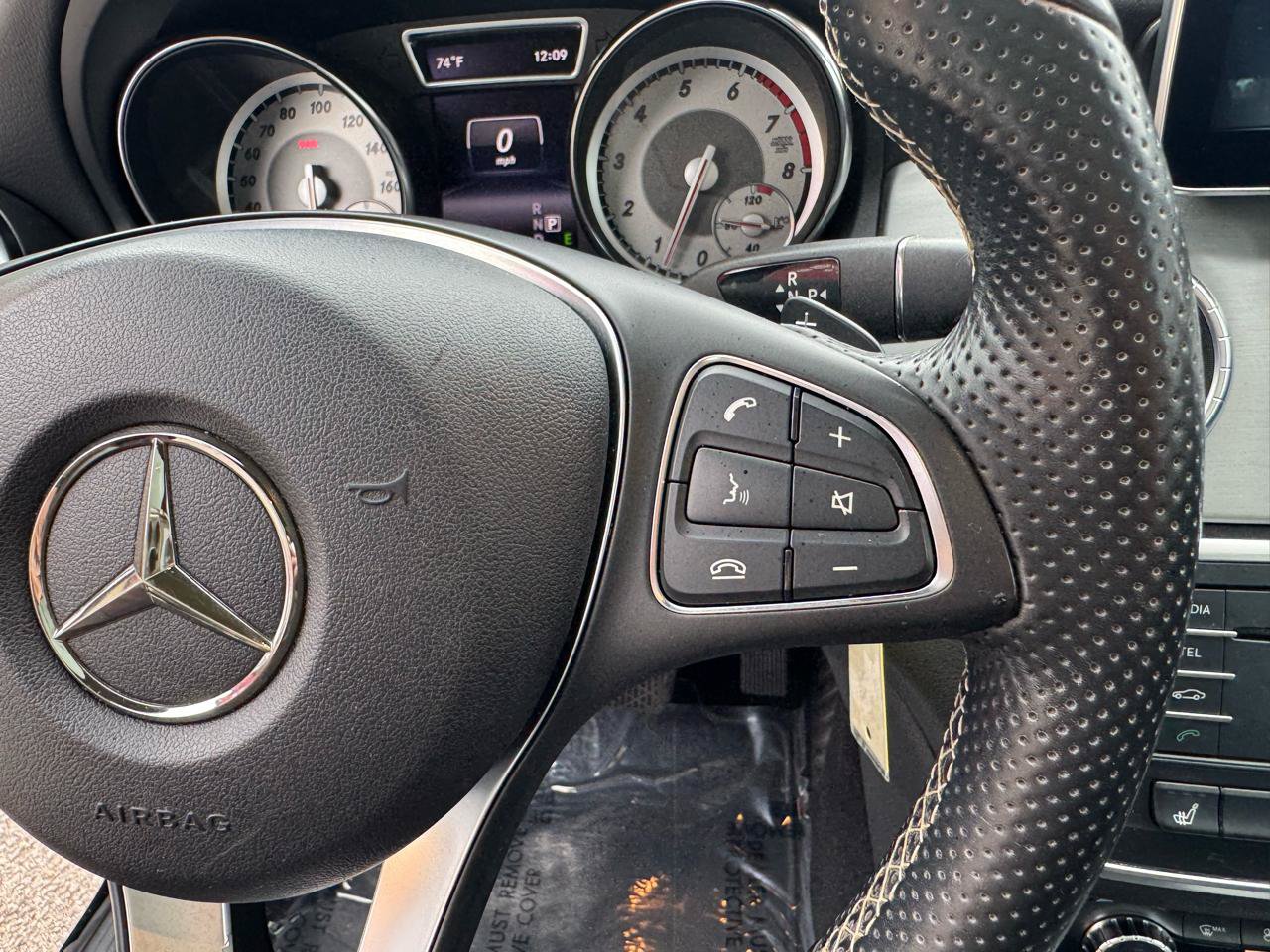 Used 2015 Mercedes-Benz CLA 250 4MATIC image 28