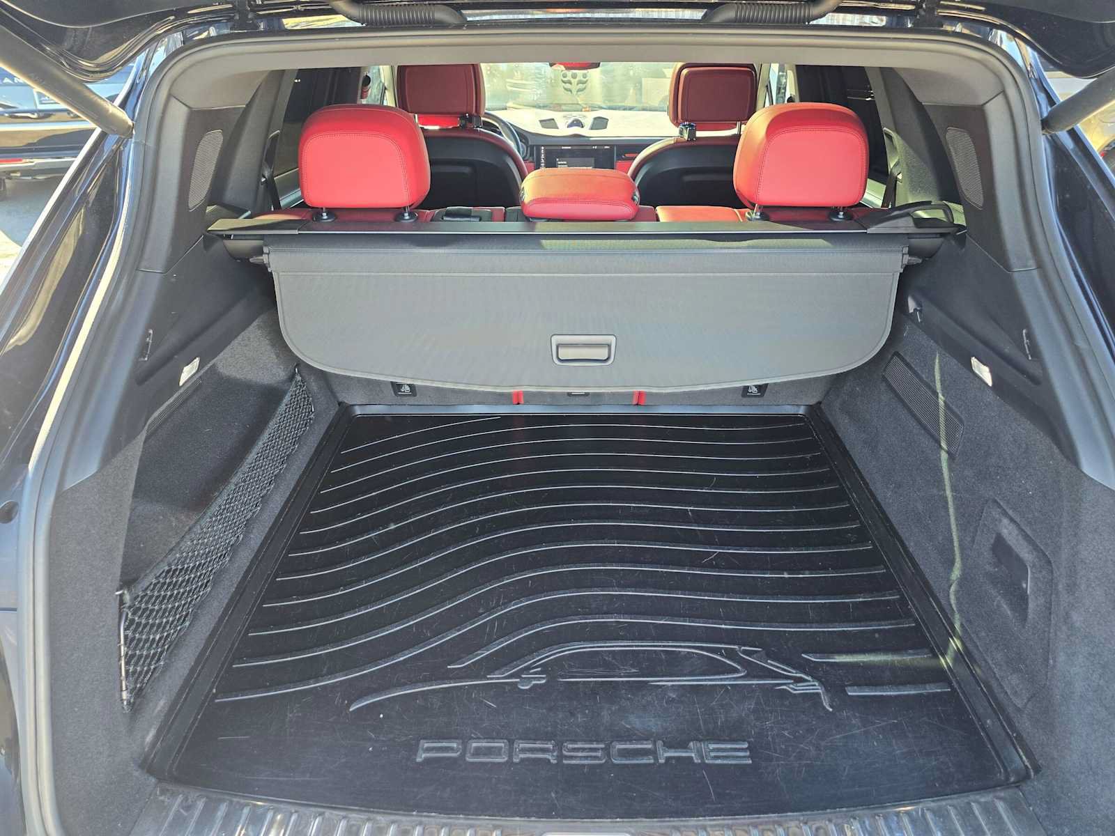 Used 2019 Porsche Cayenne AWD/4WD image 14