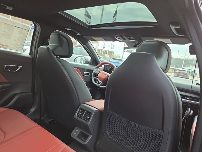 New 2026 Kia K4 GT-Line Turbo image 18