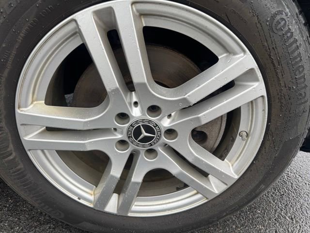 Used 2021 Mercedes-Benz GLB 250 4MATIC w/ Premium Package image 25