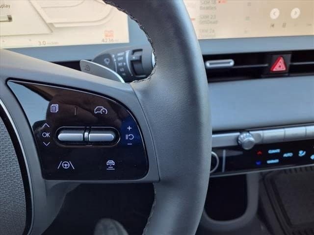 Used 2024 Hyundai Ioniq 5 SEL image 18