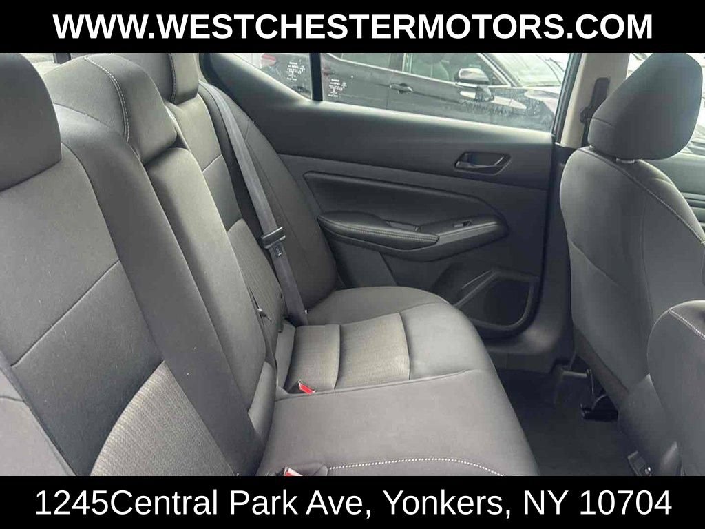 Used 2024 Nissan Altima 2.5 SV FWD image 18
