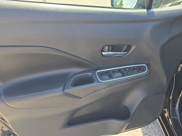 Used 2024 Nissan Versa SR FWD image 17