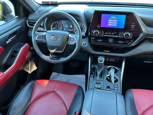 Used 2024 Toyota Highlander XSE AWD/4WD image 49