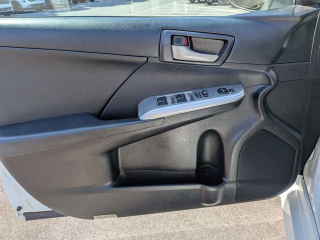 Used 2013 Toyota Camry SE image 10