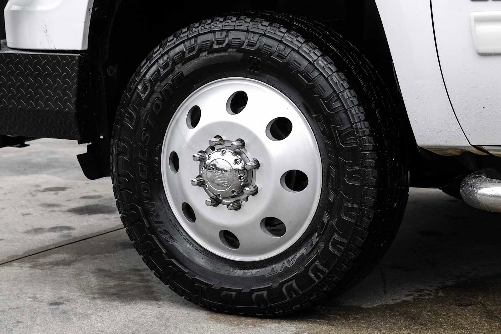 Used 2010 GMC Sierra 3500 SLT w/ SLT Convenience Package image 49