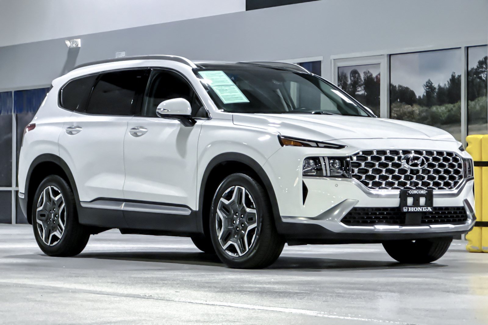 Used 2023 Hyundai Santa Fe Limited FWD image 7
