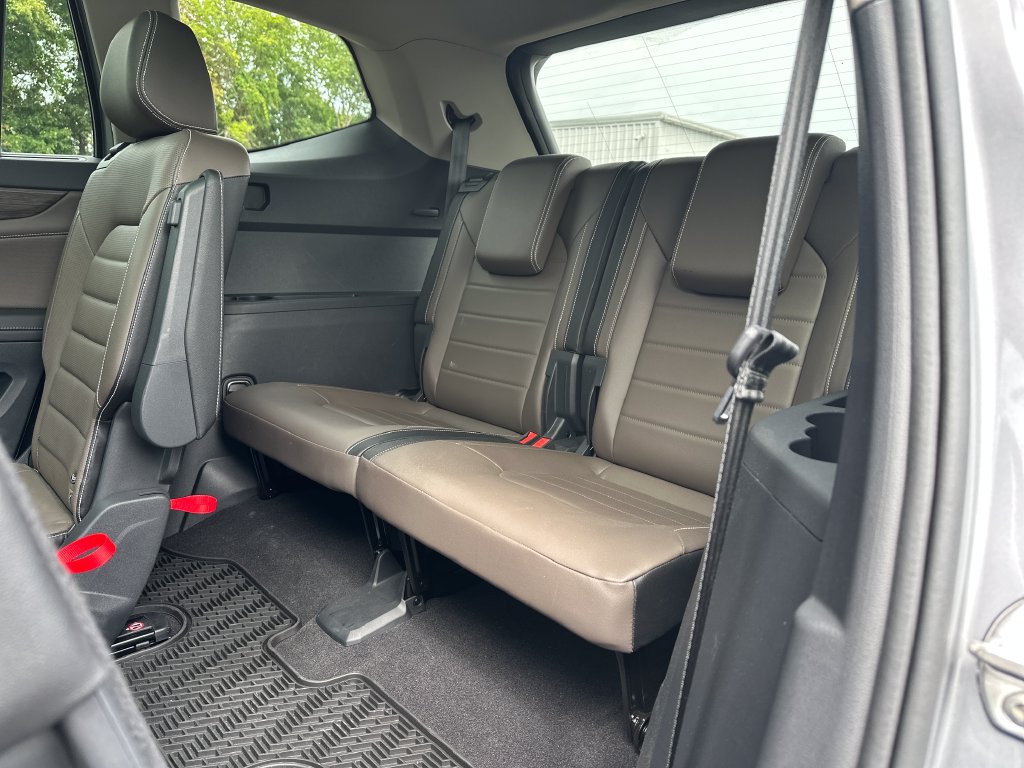 Used 2024 Volkswagen Atlas SEL AWD/4WD image 21