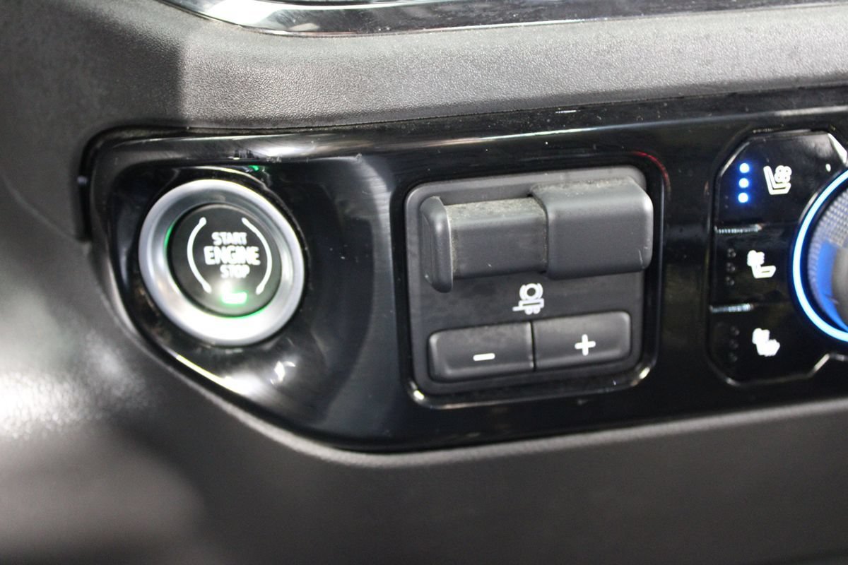 Used 2023 Chevrolet Silverado 1500 ZR2 w/ Technology Package AWD/4WD image 29