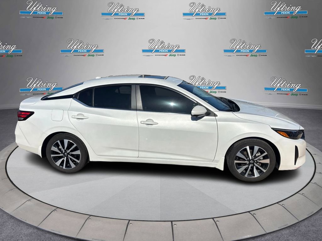 Used 2024 Nissan Sentra SV w/ SV Premium Package image 2