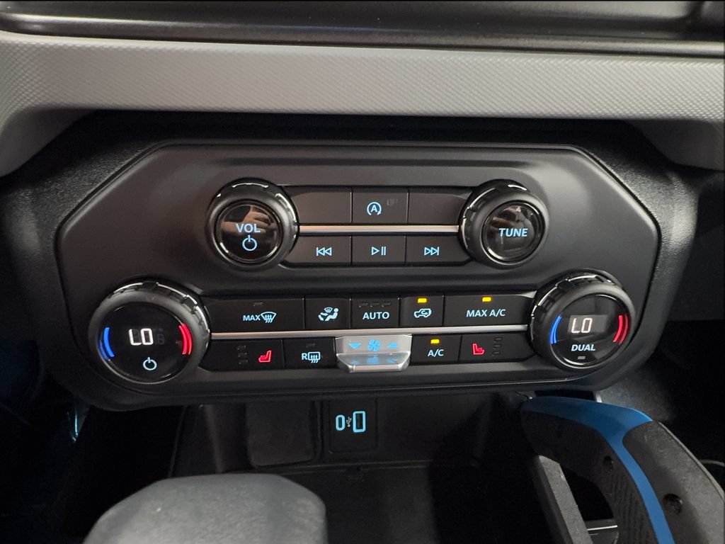 Used 2023 Ford Bronco Black Diamond AWD/4WD image 46