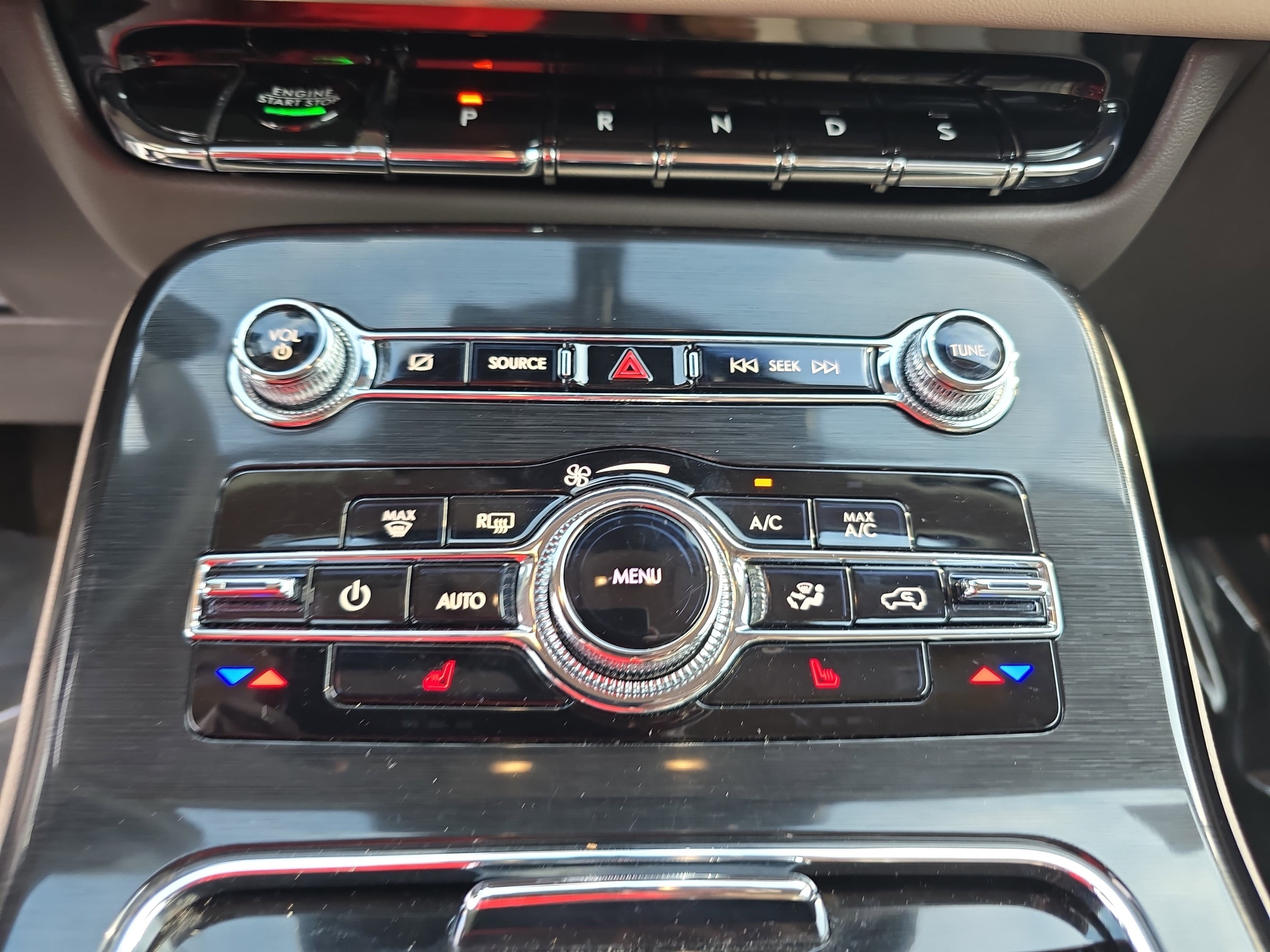 Used 2023 Lincoln Nautilus AWD w/ Premium Package image 21