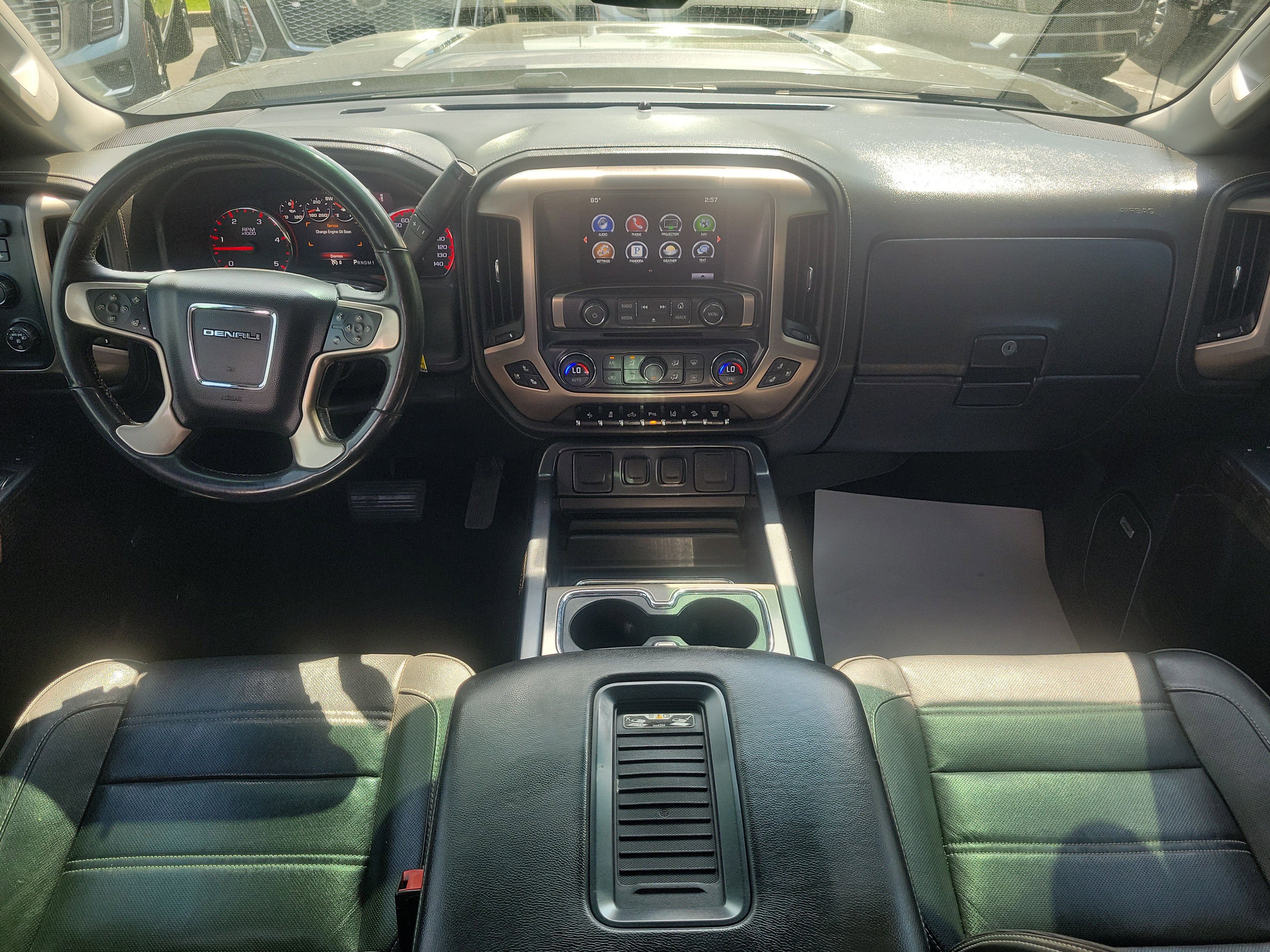 Used 2016 GMC Sierra 2500 Denali w/ Duramax Plus Package AWD/4WD image 9