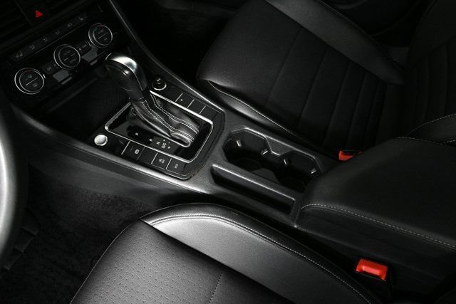 Used 2021 Volkswagen Jetta SE image 16