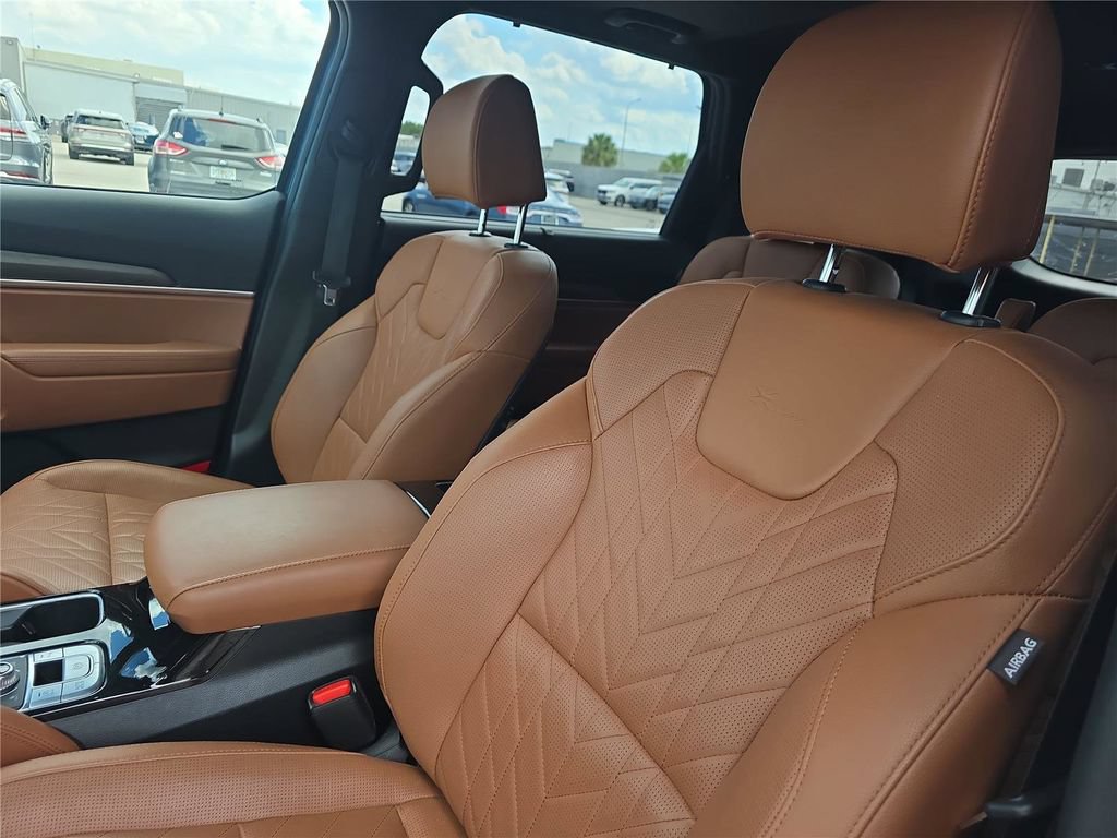 Used 2025 Kia Telluride EX X-Line AWD/4WD image 19