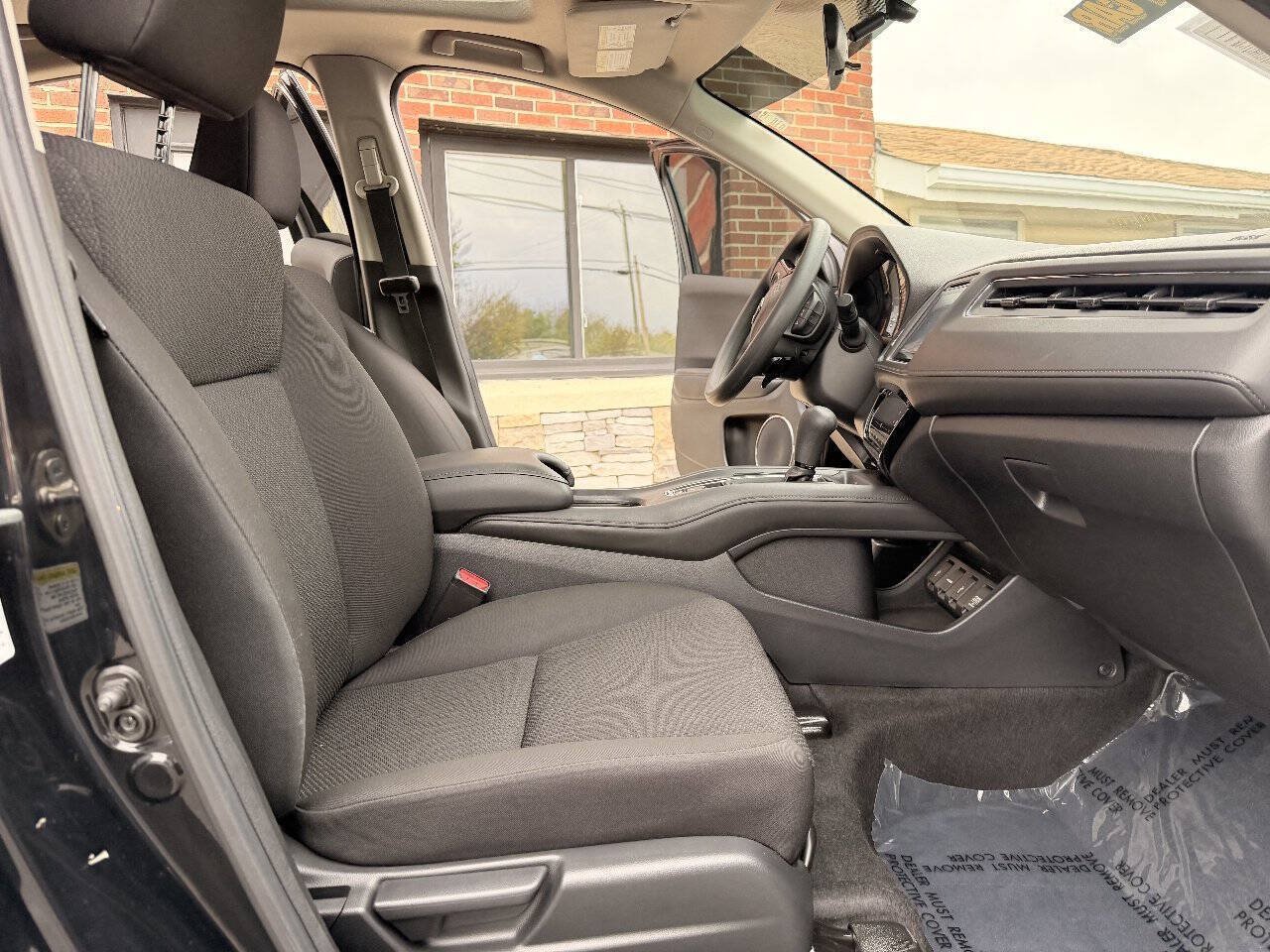 Used 2016 Honda HR-V EX image 18