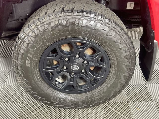 Used 2020 Toyota Tacoma SR5 AWD/4WD image 31
