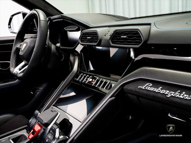 Used 2024 Lamborghini Urus S AWD/4WD image 44