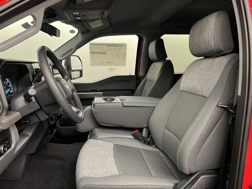 New 2025 Ford F350 XLT w/ 360-Degree Camera Package image 24