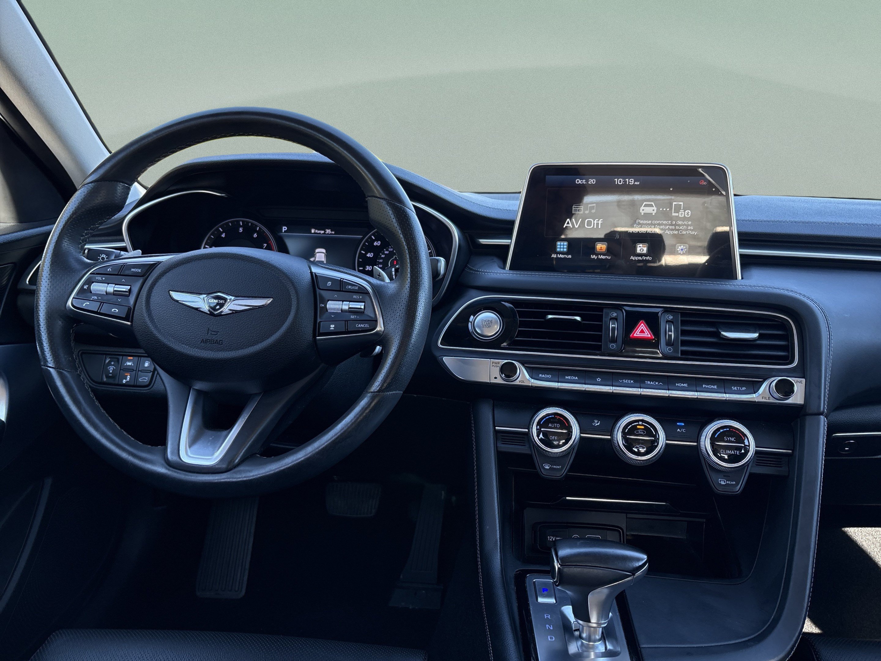 Used 2020 Genesis G70 2.0T RWD image 10