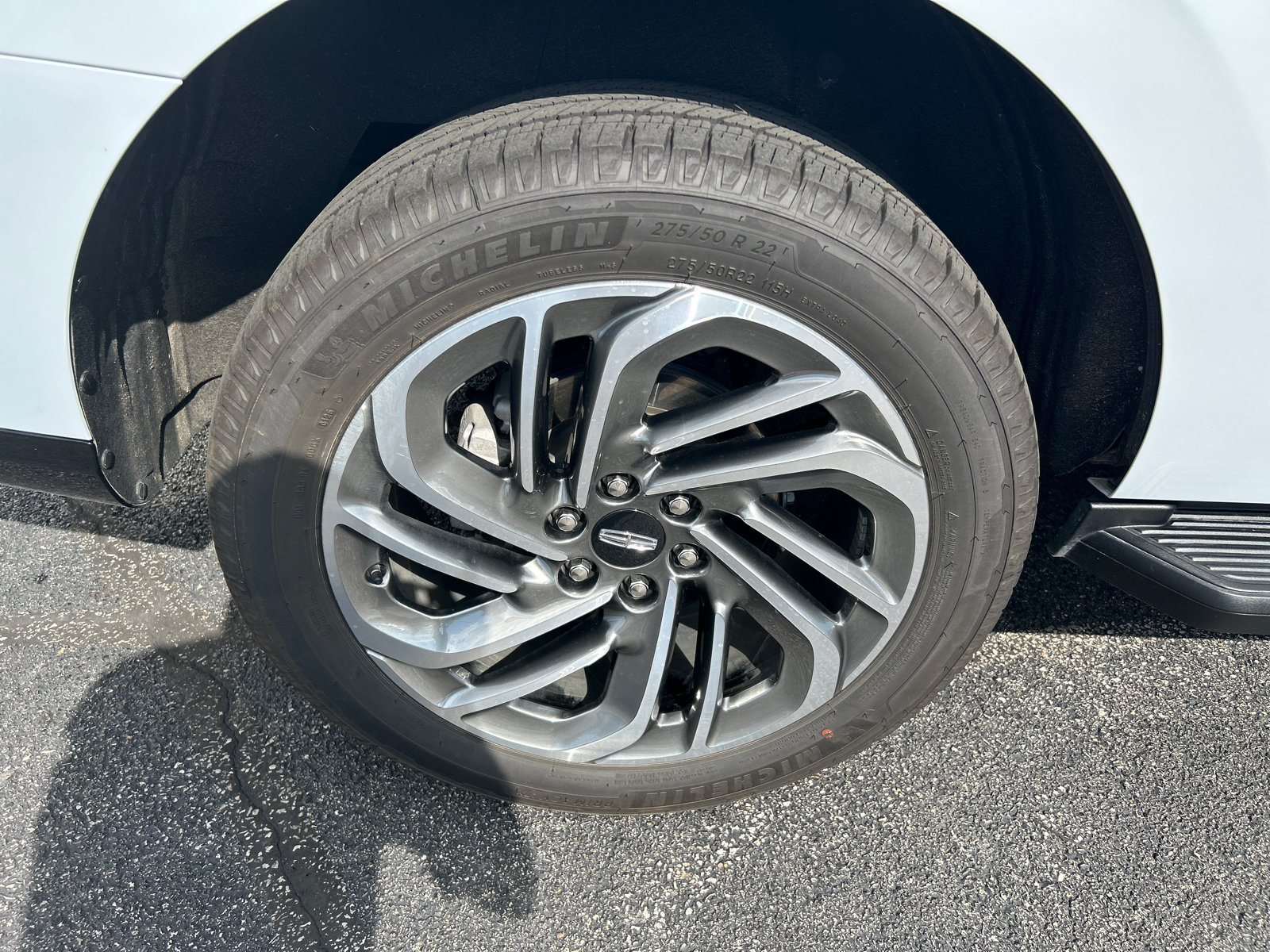 New 2026 Lincoln Navigator Premiere AWD/4WD image 12
