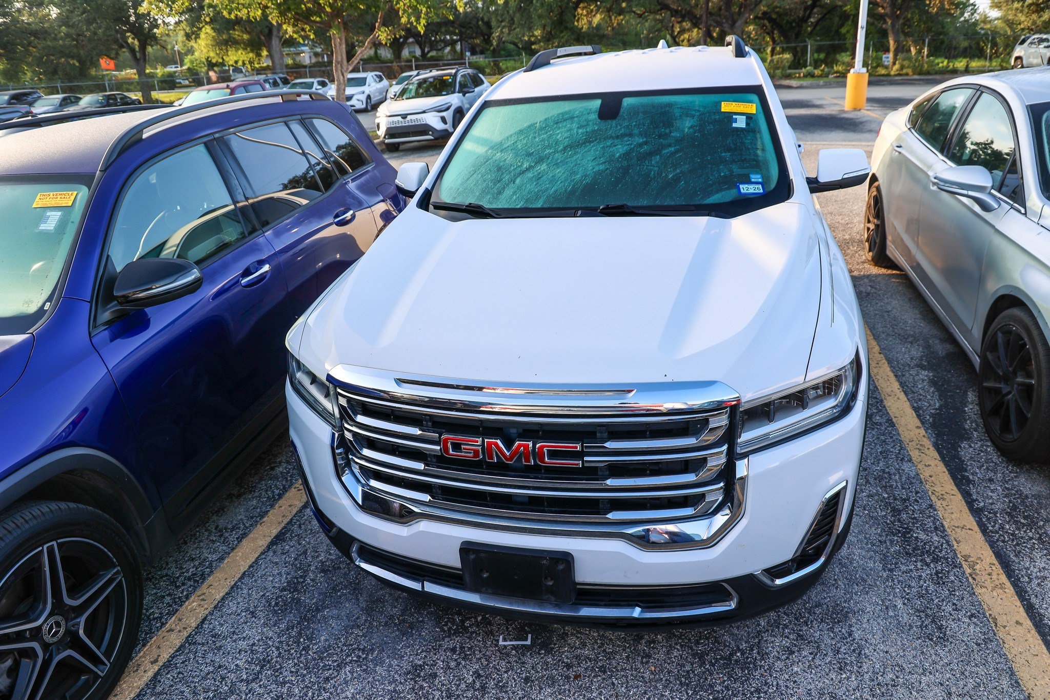 Used 2020 GMC Acadia SLT FWD image 4