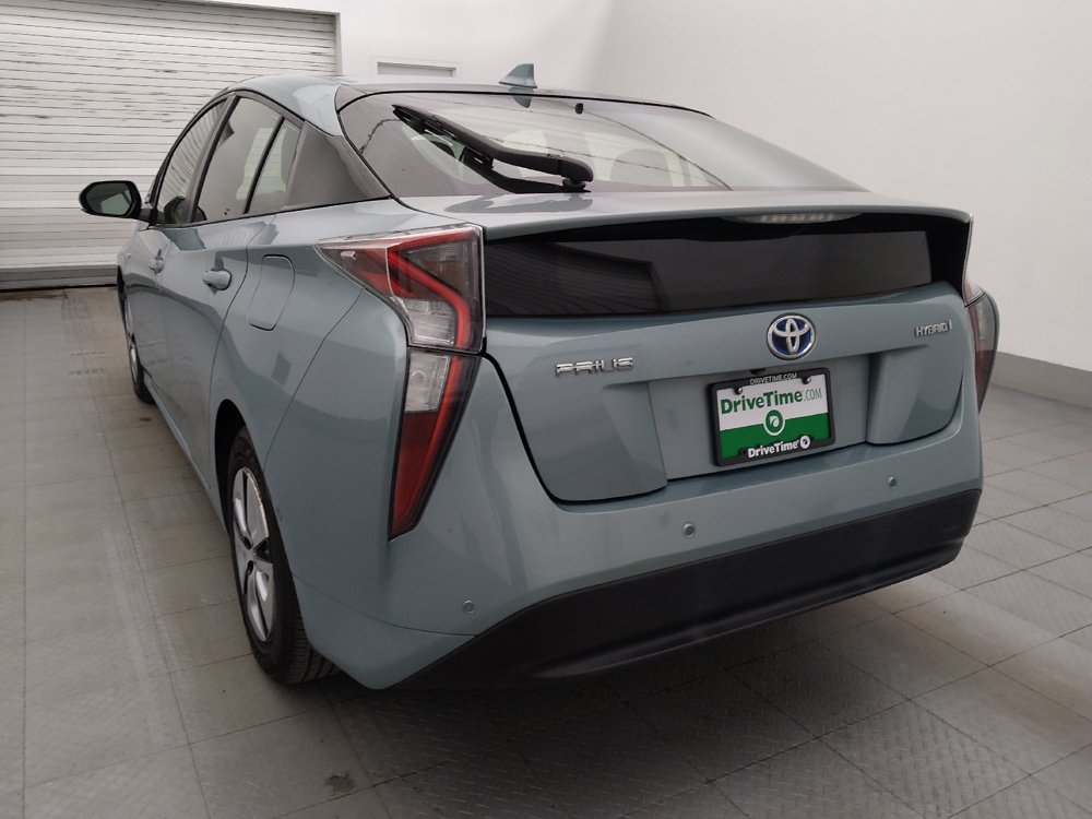Used 2017 Toyota Prius Two w/ Prius Two Safety Plus Package FWD image 5