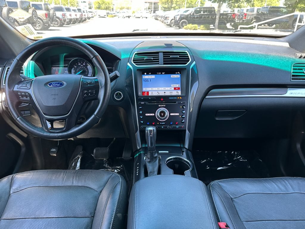 Used 2017 Ford Explorer Limited AWD/4WD image 22