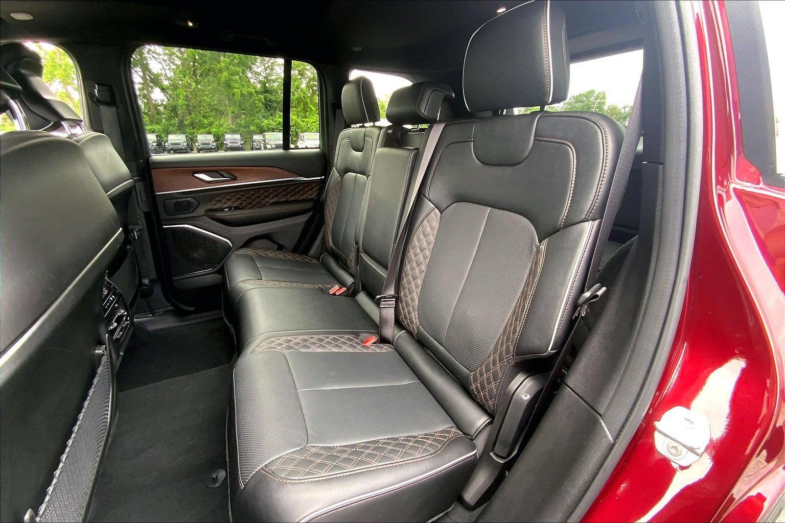 Certified 2024 Jeep Grand Cherokee Summit AWD/4WD image 20