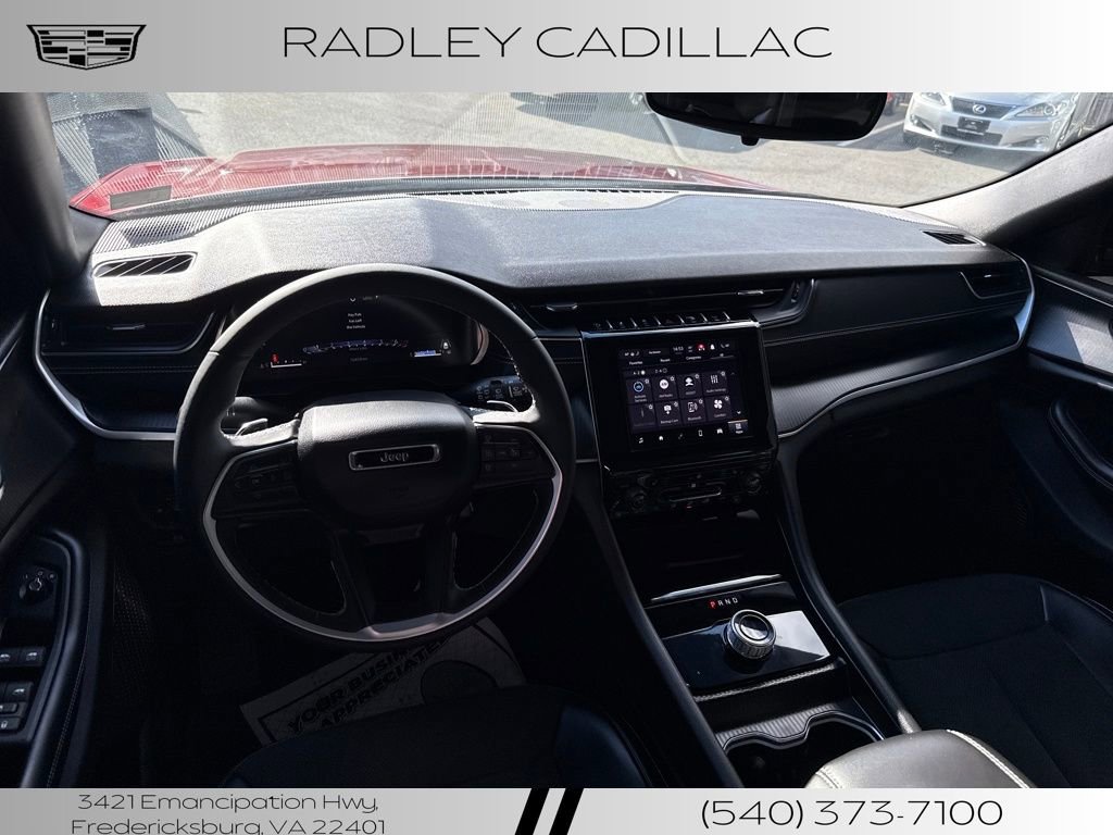 Used 2024 Jeep Grand Cherokee L Altitude AWD/4WD image 14