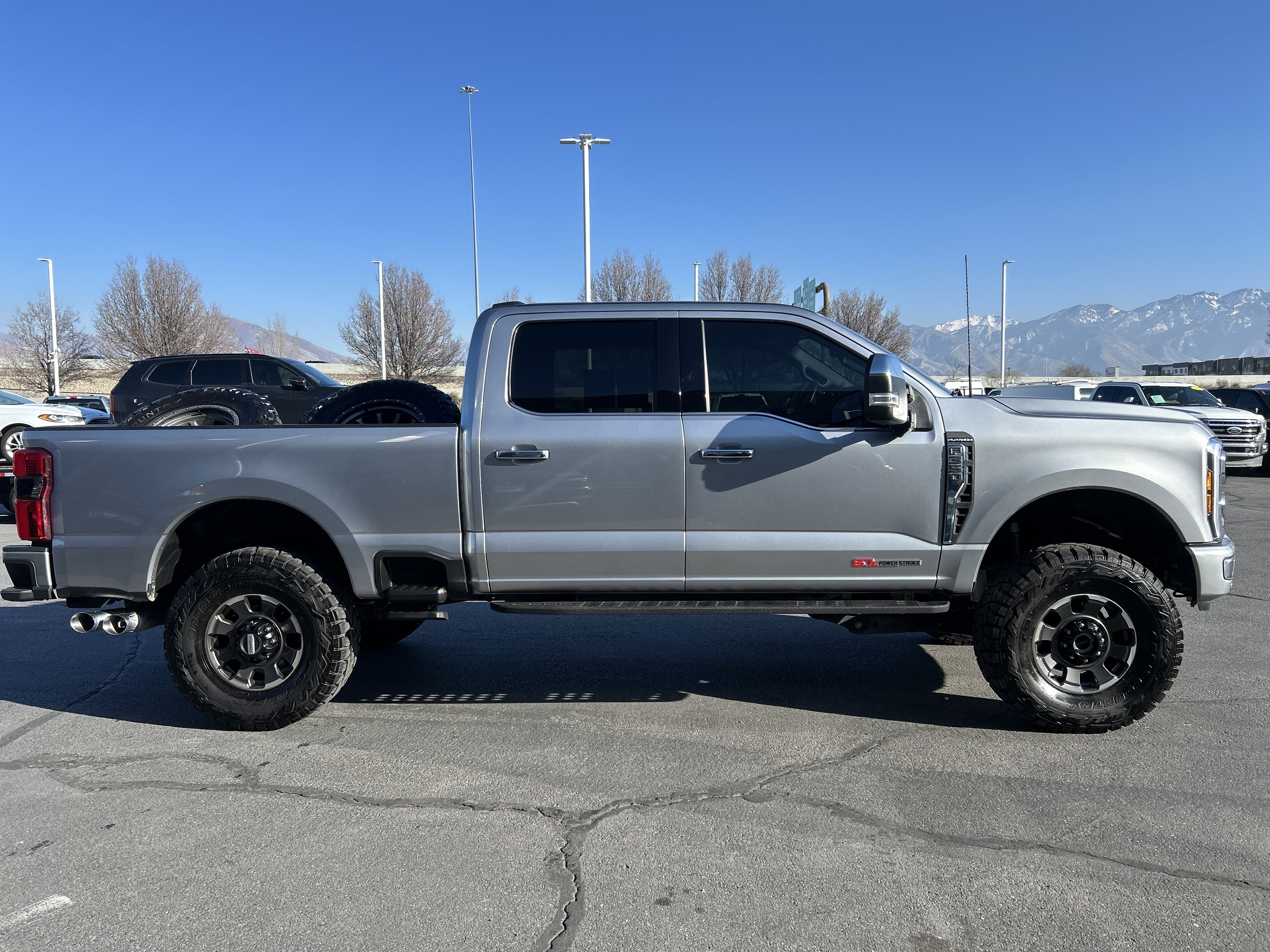 Certified 2024 Ford F350 Platinum w/ Tremor Off-Road Package image 6