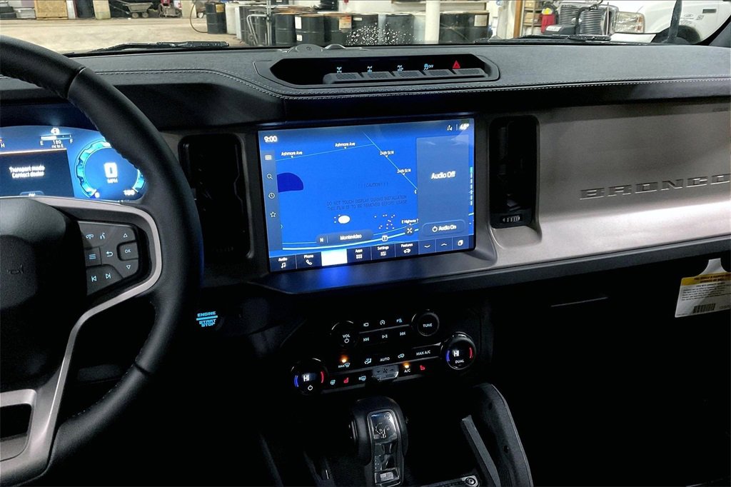 New 2025 Ford Bronco Outer Banks w/ Sasquatch Package image 7