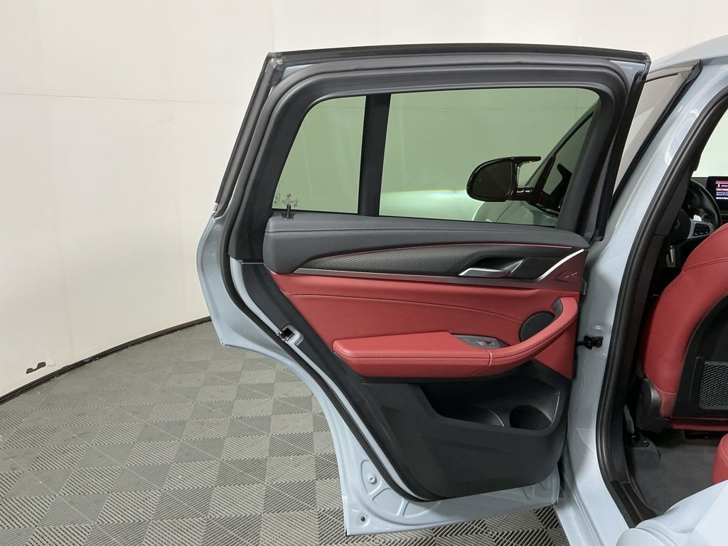 Used 2023 BMW X4 M40i w/ Premium Package image 25