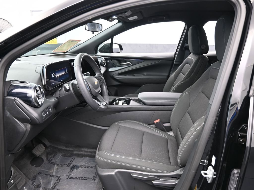 Used 2025 Chevrolet Blazer EV LT image 11