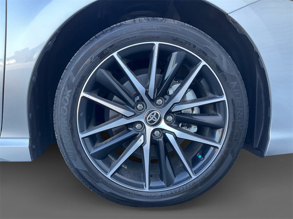 Used 2024 Toyota Camry SE image 16