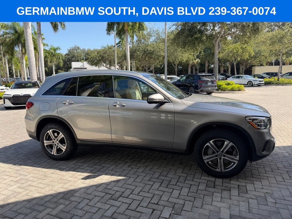 Used 2022 Mercedes-Benz GLC 300 4MATIC image 7