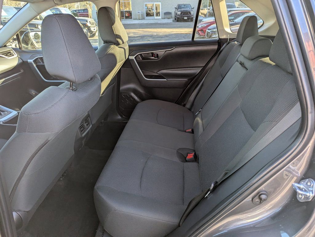 Used 2025 Toyota RAV4 LE image 15