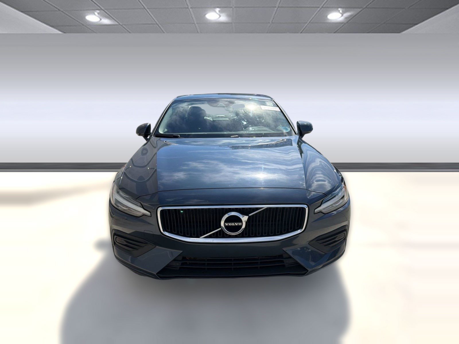Used 2020 Volvo S60 T5 Momentum FWD image 5