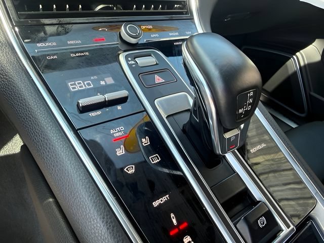 Used 2018 Porsche Panamera 4 AWD/4WD image 18