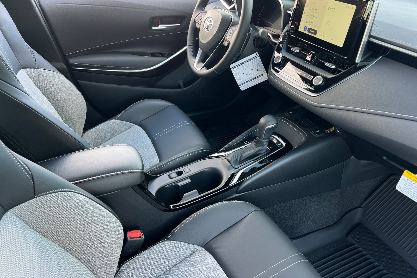 Certified 2026 Toyota Corolla XSE FWD image 15