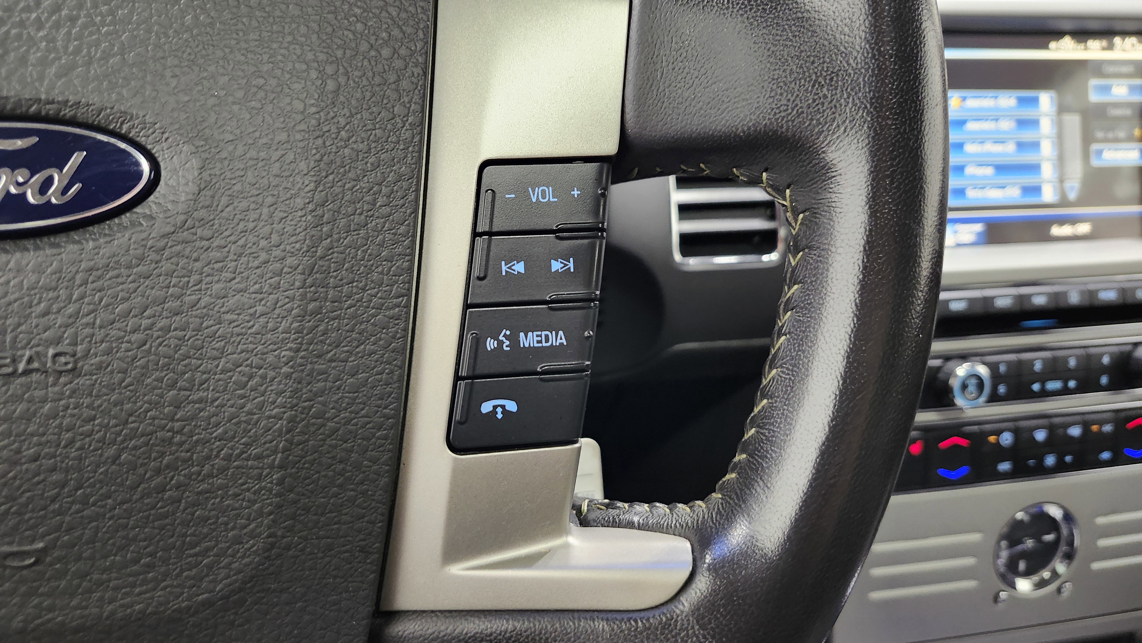 Used 2011 Ford Flex Limited image 36